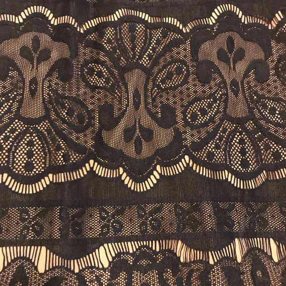 H&M Lace Detail Dress - Picture 3 of 5